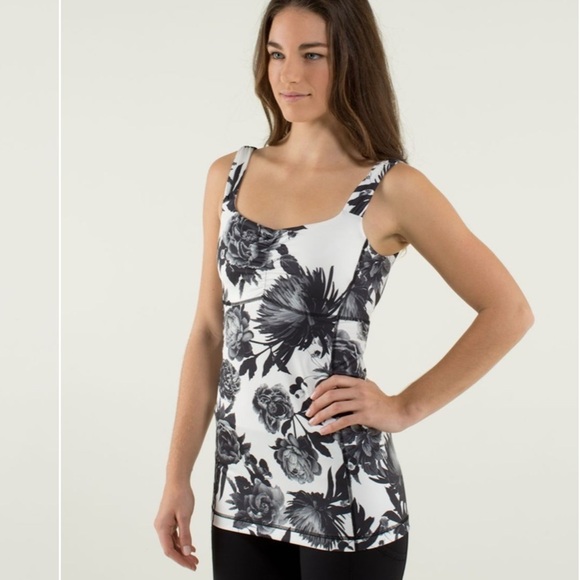LULULEMON Aria Tank II, Brisk Bloom Black White / White Floral, Size 6 - Picture 3 of 10
